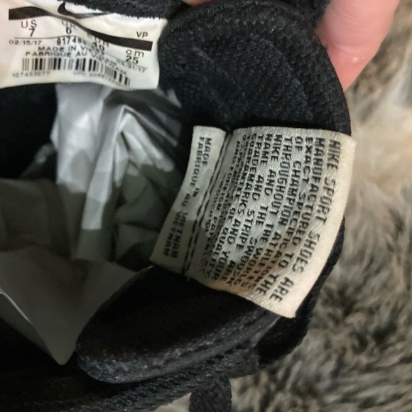 Commes Des Garçons Pegasus The Met Release Nike Runner CDG size 7 - Picture 13 of 16